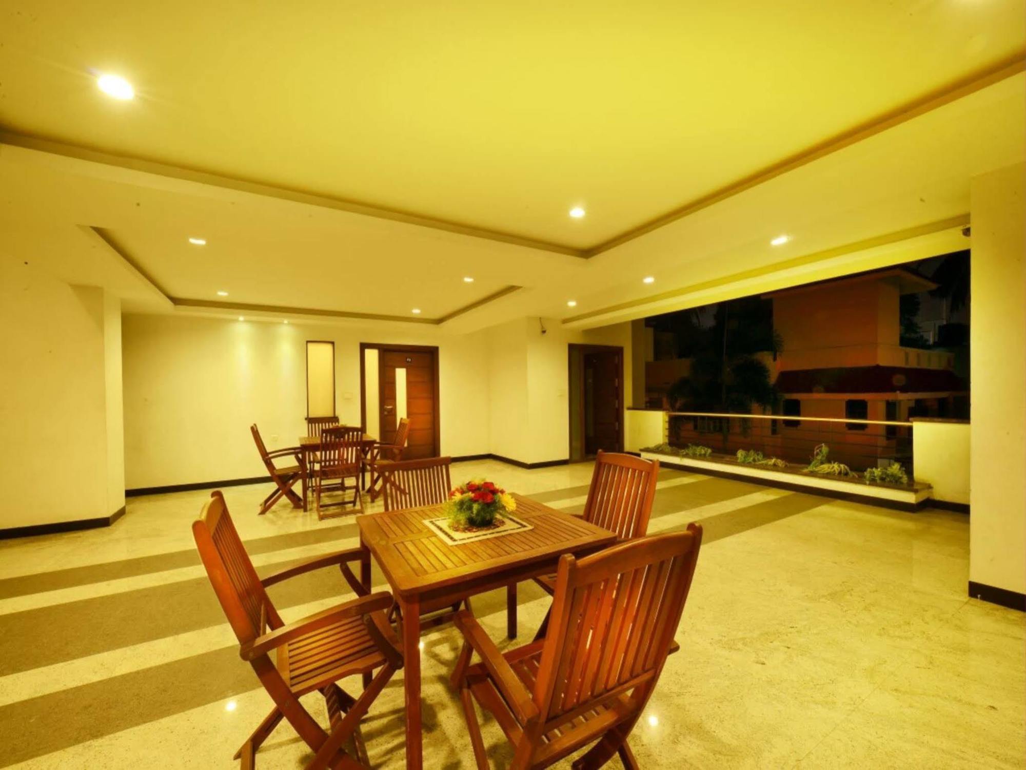 Capital O 64773 Horizon Heights Serviced Apartments Κοϊμπατόρε Εξωτερικό φωτογραφία